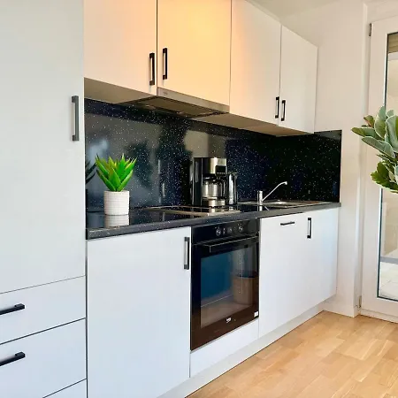 Modern With Balcony Near Scs * Wiener Neudorf